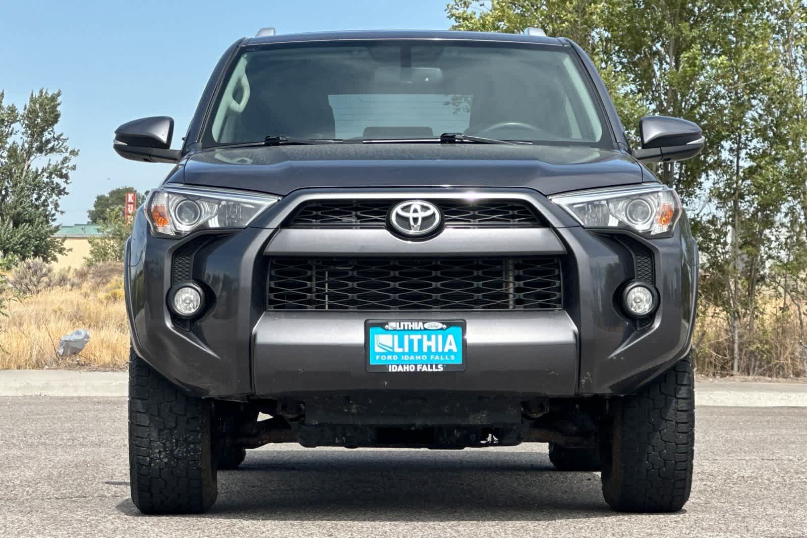 Used 2017 Toyota 4Runner SR5 Premium AWD/4WD image 10