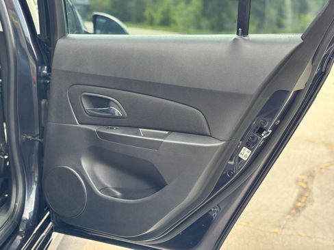 Used 2015 Chevrolet Cruze LT w/ RS Package FWD image 31