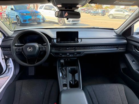 Used 2023 Honda Accord LX image 19