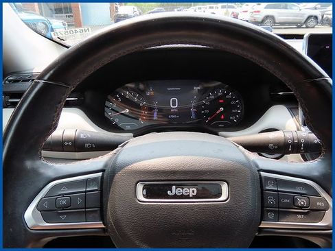 Used 2022 Jeep Compass Limited w/ Sun and Sound Group AWD/4WD image 14