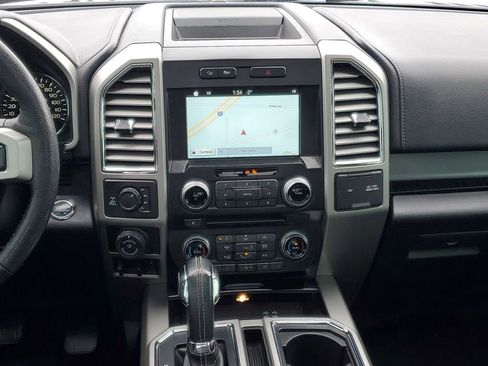 Used 2016 Ford F150 Lariat w/ Equipment Group 502A Luxury AWD/4WD image 30