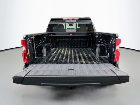 Used 2023 Chevrolet Silverado 1500 LTZ w/ LTZ Premium Package AWD/4WD image 10