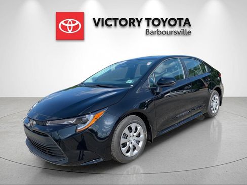 Used 2026 Toyota Corolla LE FWD image 1