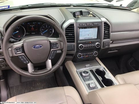 Used 2018 Ford Expedition XLT w/ Equipment Group 202A image 9
