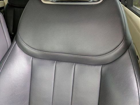 Certified 2023 Land Rover Range Rover Long Wheelbase SE image 14