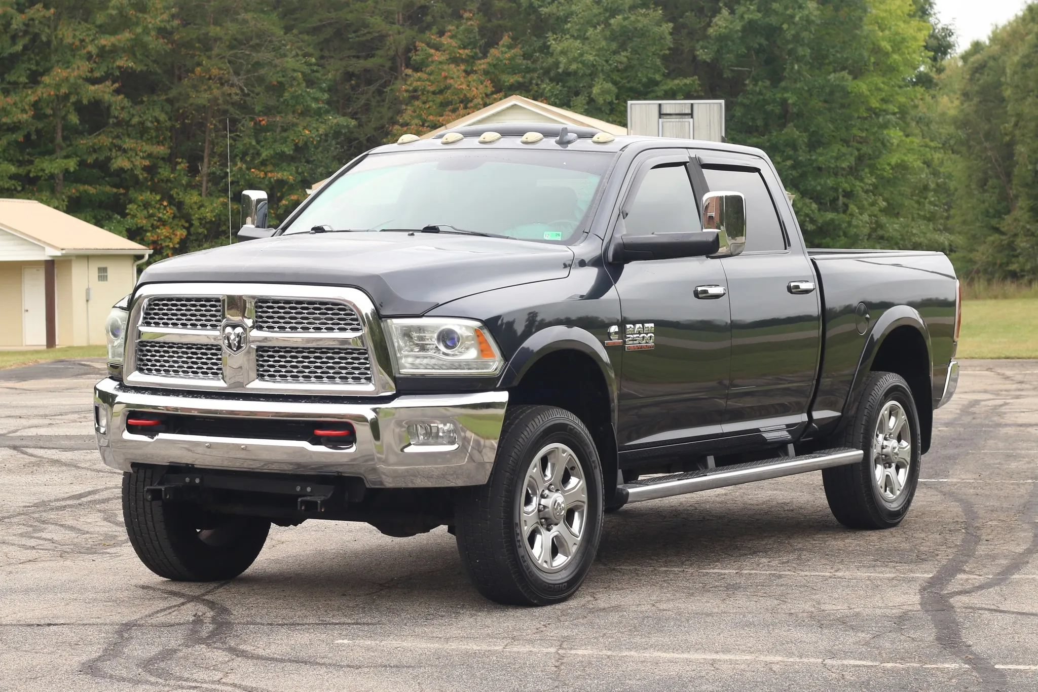 Used 2014 RAM 2500 Laramie AWD/4WD image 2