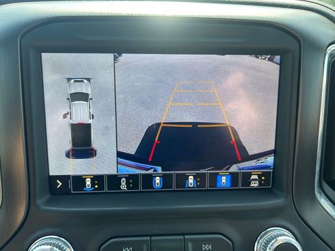 Used 2020 GMC Sierra 3500 AT4 w/ AT4 Premium Package AWD/4WD image 17