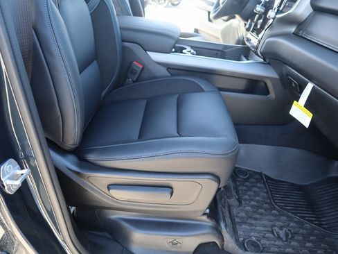 New 2025 RAM 1500 Big Horn image 14