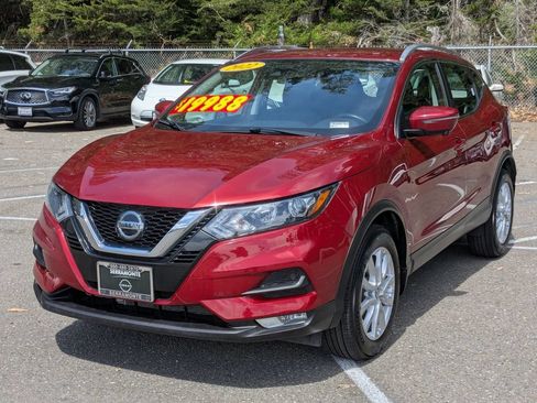 Certified 2022 Nissan Rogue Sport SV w/ Technology Package AWD/4WD image 2