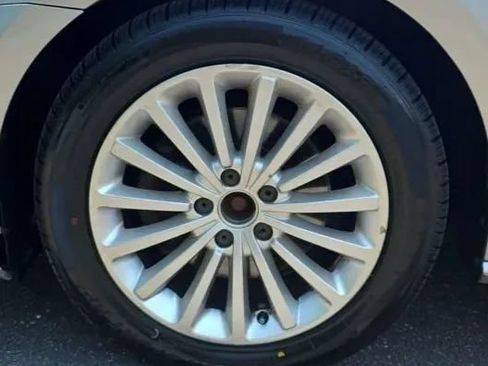 Used 2016 Volkswagen Passat 1.8T SE FWD image 48