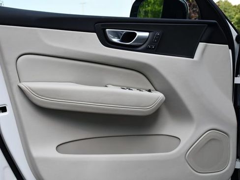 Certified 2024 Volvo XC60 B5 Plus w/ Protection Package Premier AWD/4WD image 11