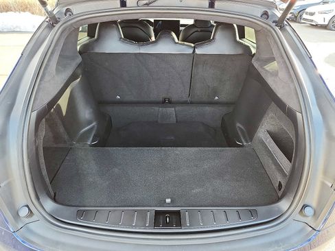Used 2022 Tesla Model X image 25