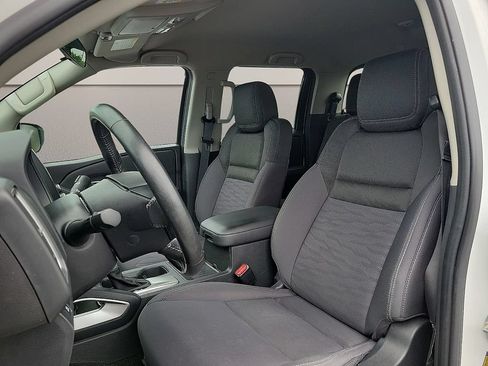 Used 2023 Nissan Frontier SV w/ SV Convenience Package AWD/4WD image 10