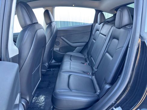 Used 2021 Tesla Model Y Performance image 42