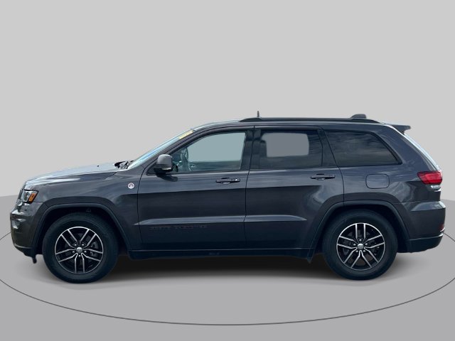 Used 2017 Jeep Grand Cherokee Trailhawk w/ Trailhawk Luxury Group AWD/4WD image 5