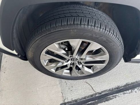 Used 2021 Toyota RAV4 Limited FWD image 22
