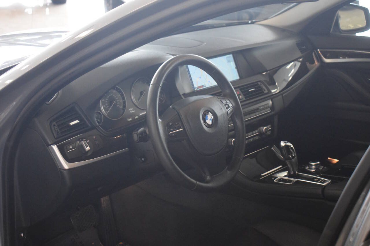 Used 2012 BMW 528i Sedan RWD image 43
