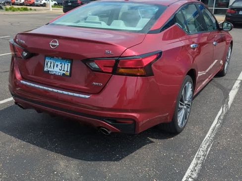 Used 2023 Nissan Altima 2.5 SL AWD/4WD image 3