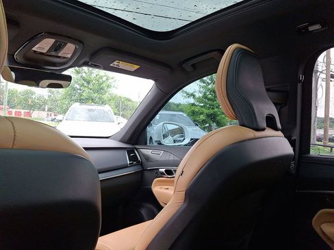 Used 2023 Volvo XC90 B6 Ultimate w/ Protection Package Premier AWD/4WD image 11