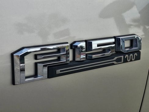 Used 2018 Ford F150 King Ranch w/ Equipment Group 601A Luxury image 28