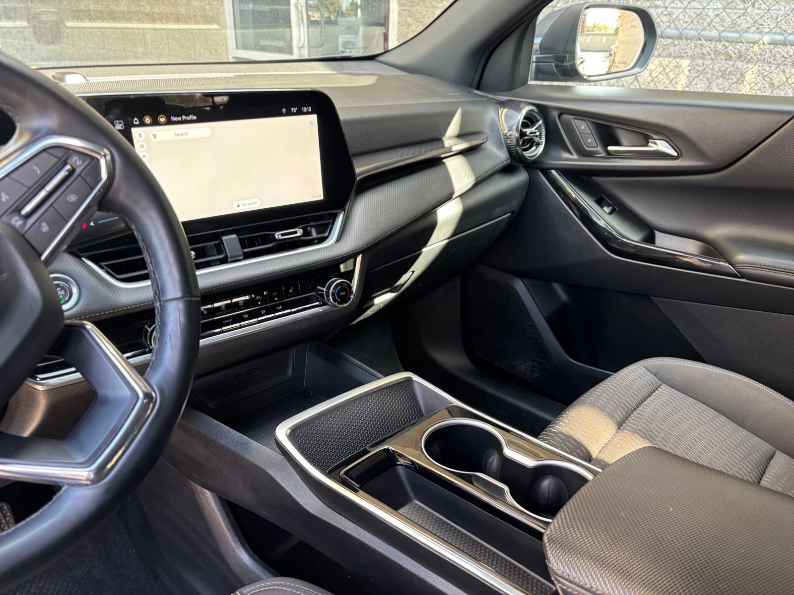Used 2025 Chevrolet Equinox LT FWD image 40
