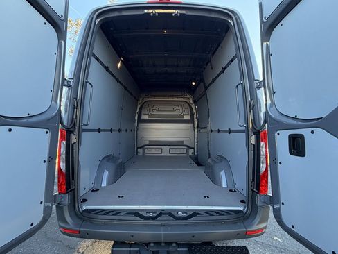 New 2026 Mercedes-Benz Sprinter 2500 image 10