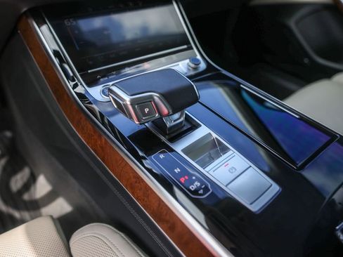 Used 2023 Audi A8 L 3.0T AWD/4WD image 22