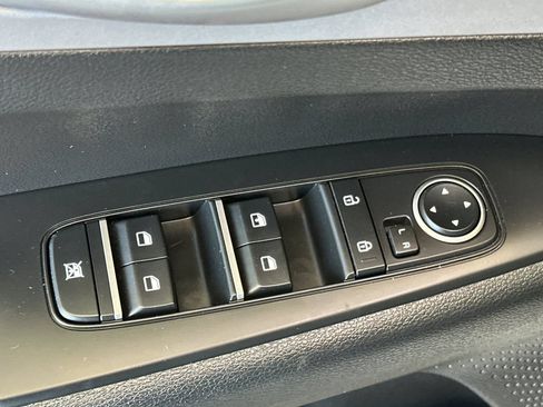 Certified 2023 Kia Forte LXS w/ LXS Technology Package FWD image 12