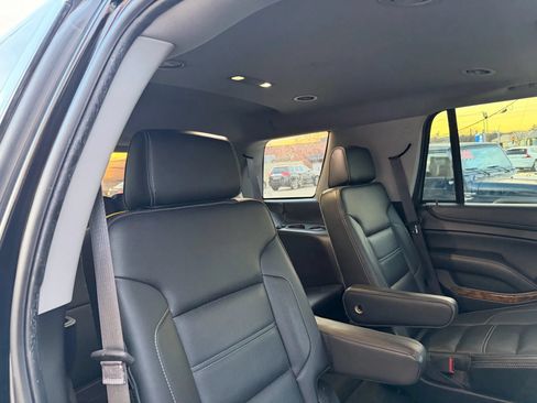 Used 2015 GMC Yukon Denali w/ Premium Package AWD/4WD image 35