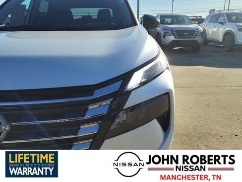 New 2025 Nissan Rogue S image 11