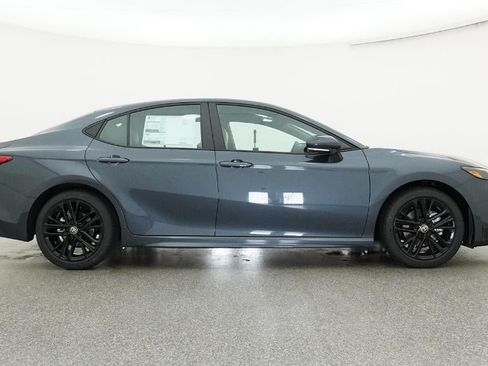 New 2026 Toyota Camry SE FWD image 27