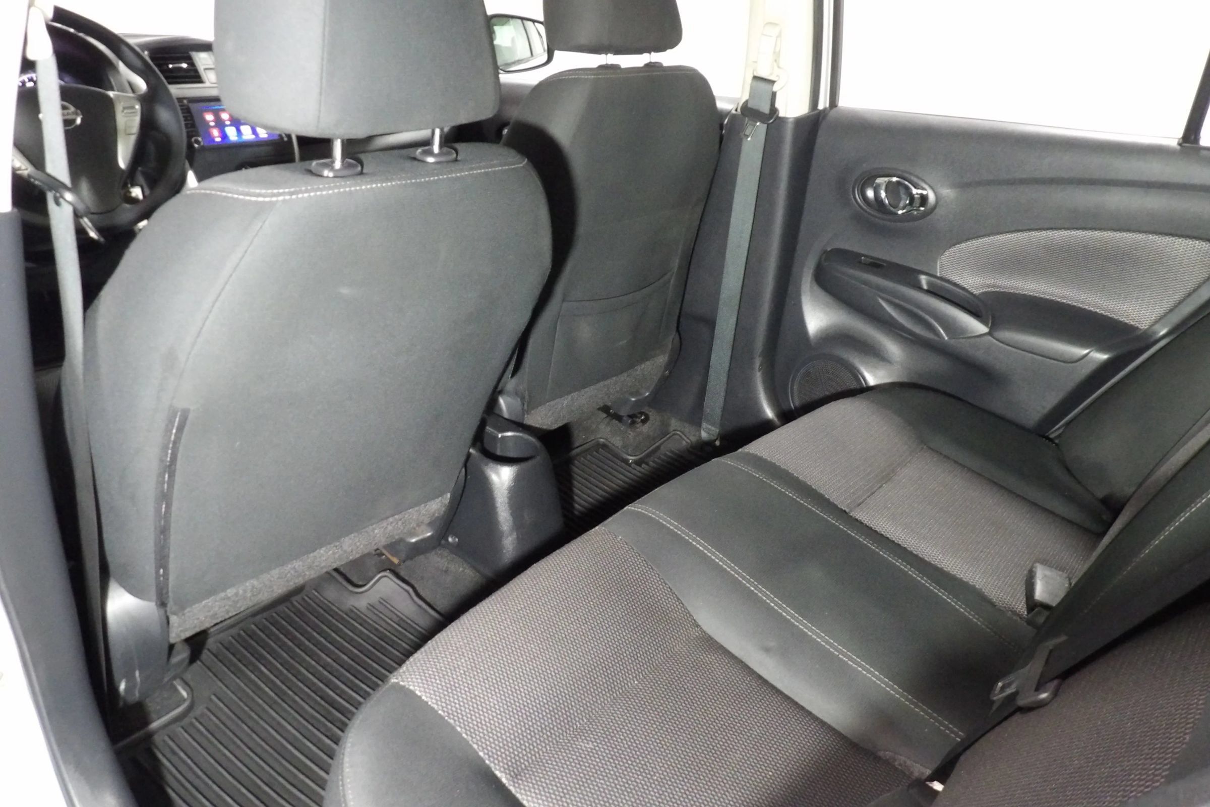 Used 2019 Nissan Versa SV FWD image 10