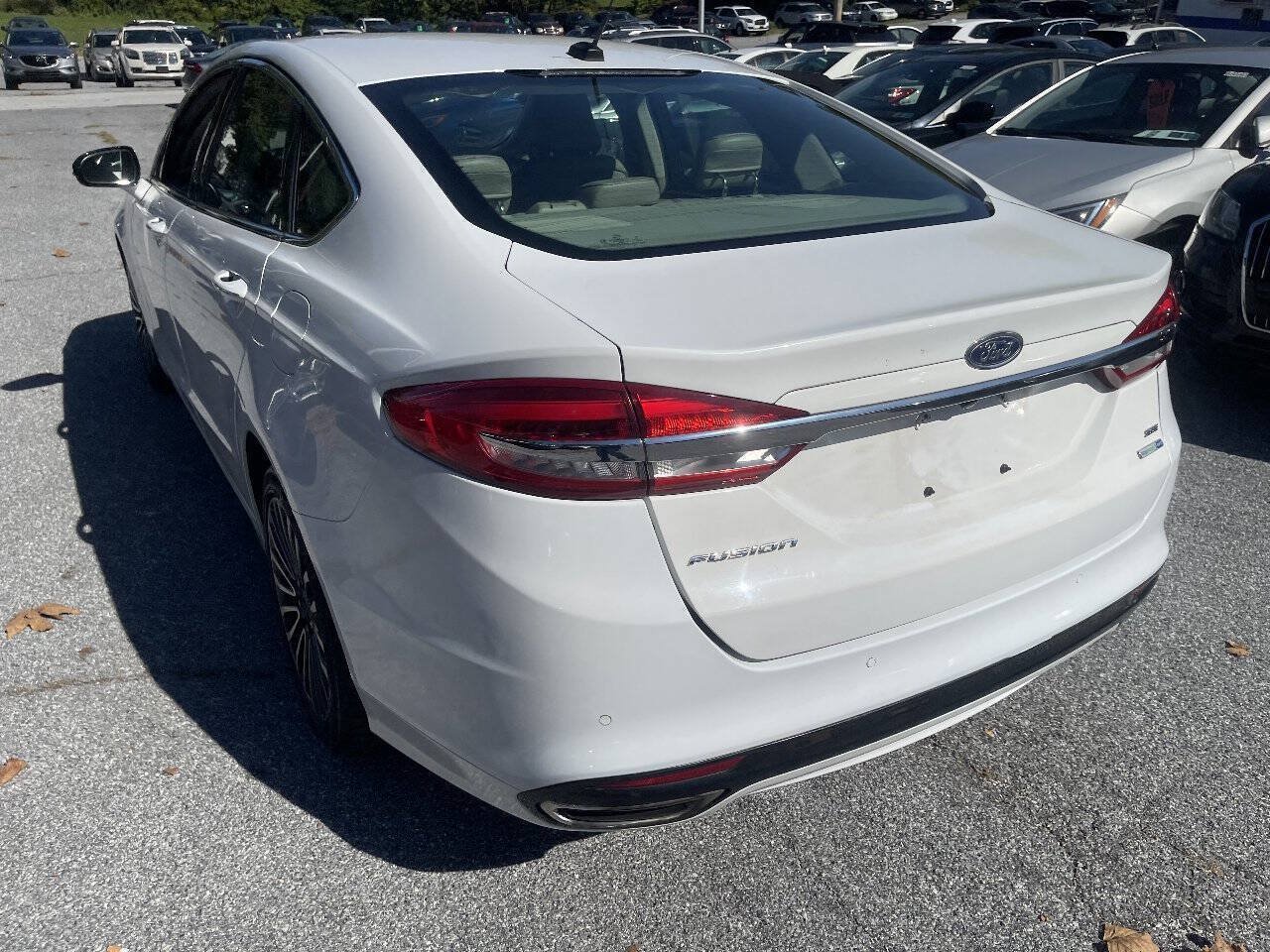 Used 2017 Ford Fusion SE w/ Fusion SE Technology Package AWD/4WD image 7