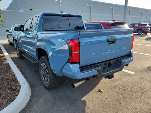 Used 2026 Toyota Tacoma TRD Sport w/ TRD Sport Premium Package RWD image 8