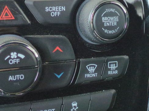 Used 2019 Jeep Grand Cherokee Trailhawk AWD/4WD image 29