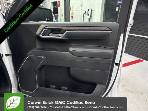 Certified 2025 GMC Sierra 1500 SLT AWD/4WD image 38