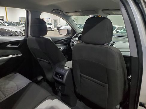 Used 2020 Chevrolet Equinox LS w/ LS Convenience Package image 20