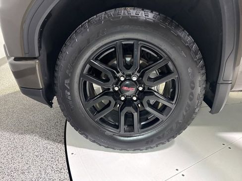 Used 2024 GMC Sierra 1500 Elevation image 6