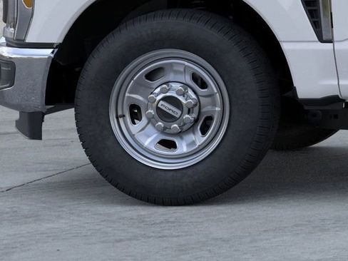 New 2026 Ford F350 XL w/ XL Chrome Package image 19