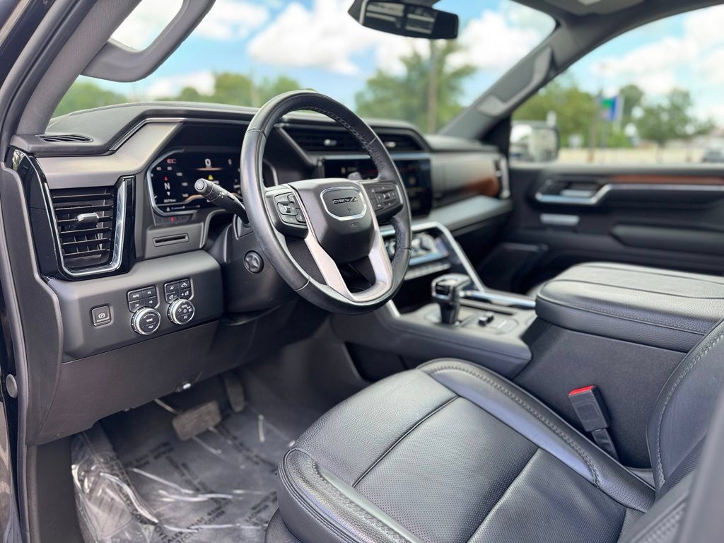 Used 2024 GMC Sierra 1500 Denali AWD/4WD image 14