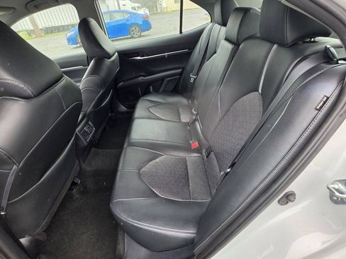 Used 2024 Toyota Camry XSE FWD image 9