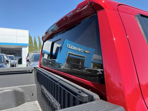 Used 2024 Toyota Tacoma TRD Sport w/ TRD Sport Upgrade Package image 43