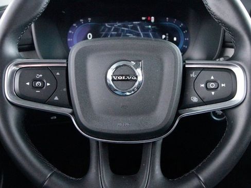 Certified 2025 Volvo XC40 B5 Plus image 22