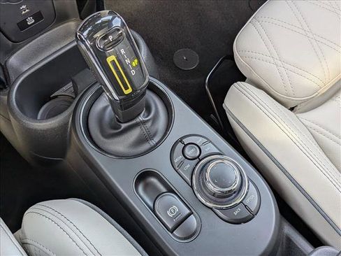 Used 2023 MINI Cooper SE image 12