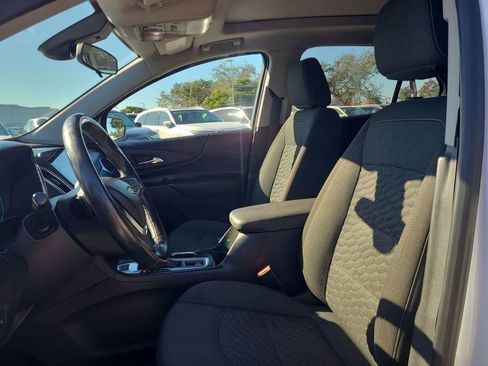 Used 2020 Chevrolet Equinox LT image 28