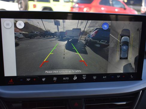 Used 2023 Ford Escape Platinum image 28