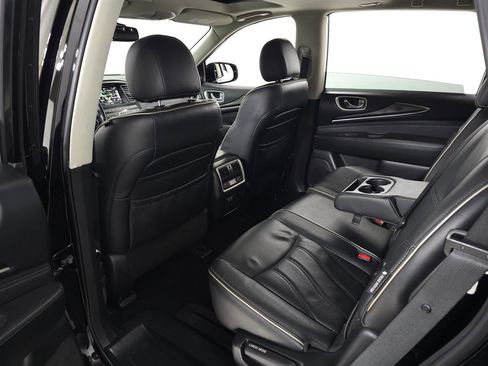 Used 2019 INFINITI QX60 Luxe w/ Essential Package image 29