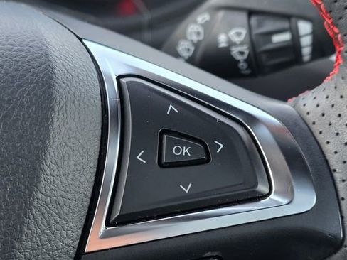 Used 2024 Ford Edge ST-Line image 13