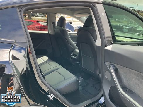 Used 2023 Tesla Model Y Long Range AWD/4WD image 58