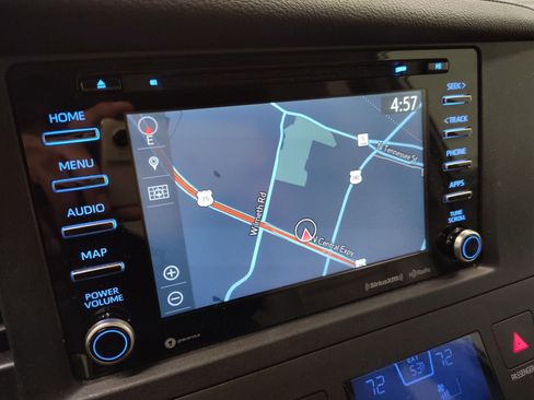 Used 2019 Toyota Sienna XLE image 23